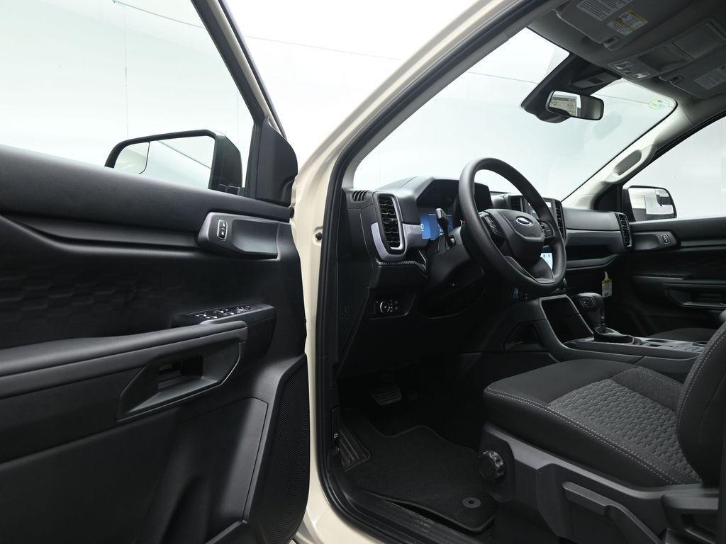 new 2025 Ford Ranger car, priced at $32,846