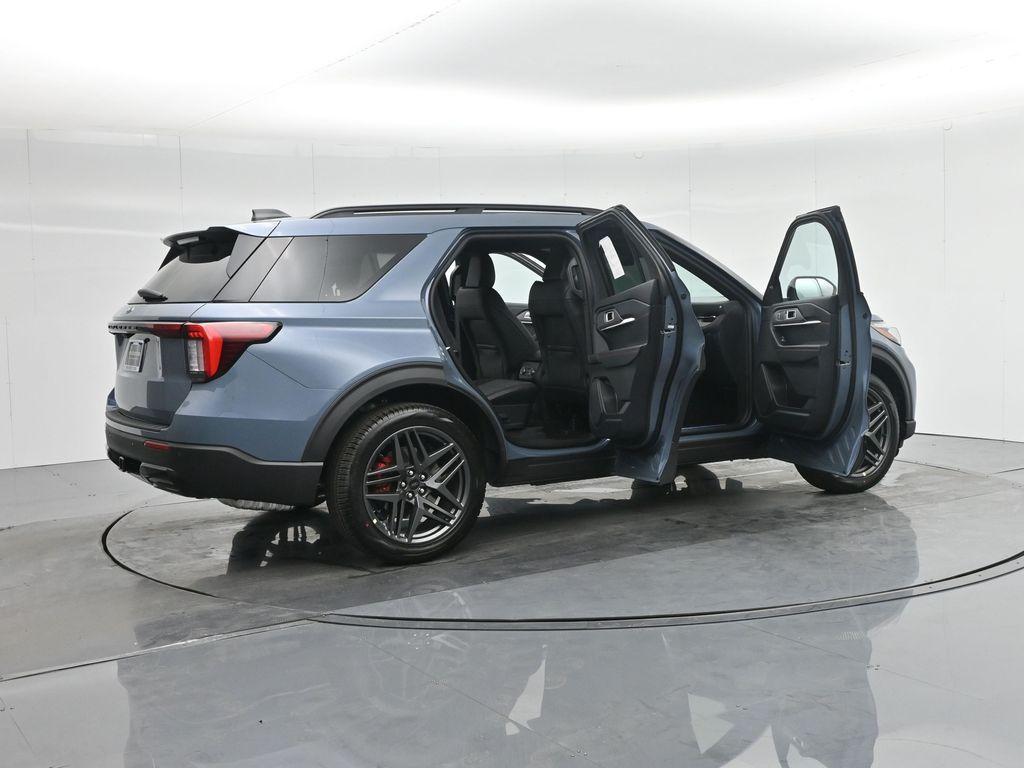 new 2025 Ford Explorer car, priced at $49,395