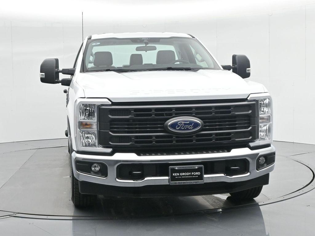 new 2025 Ford F-250 car, priced at $46,395