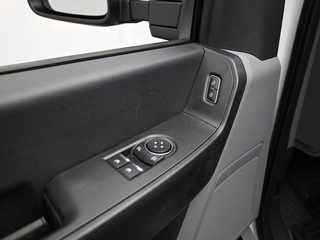 new 2025 Ford F-250 car, priced at $46,395