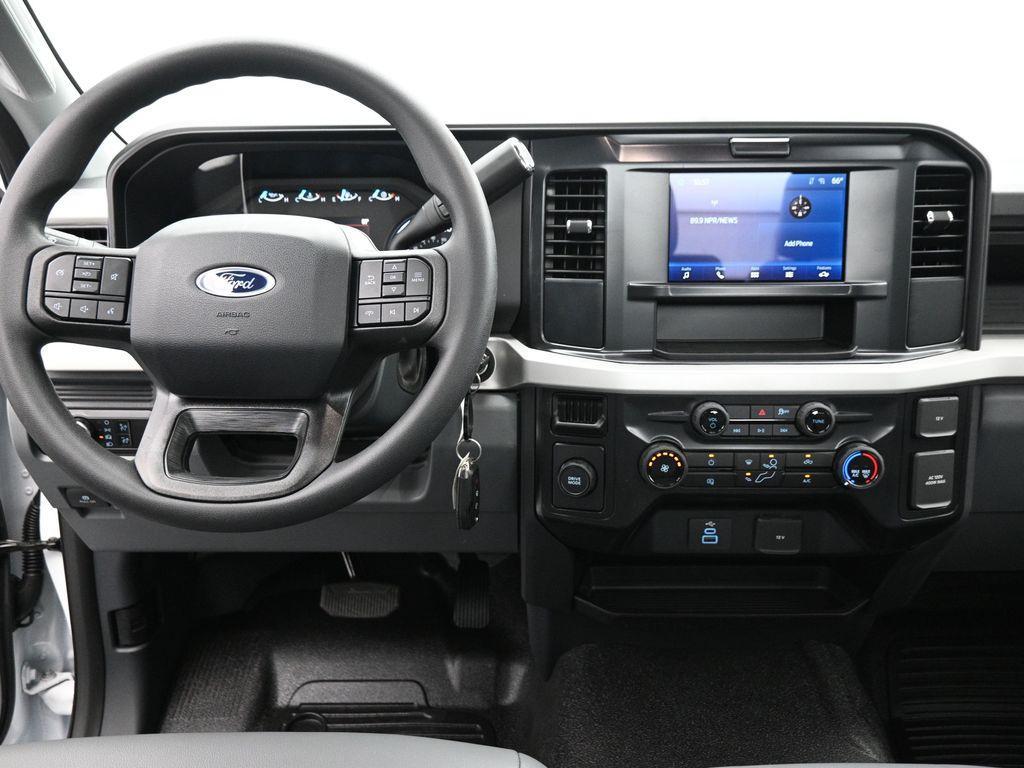new 2025 Ford F-250 car, priced at $46,395
