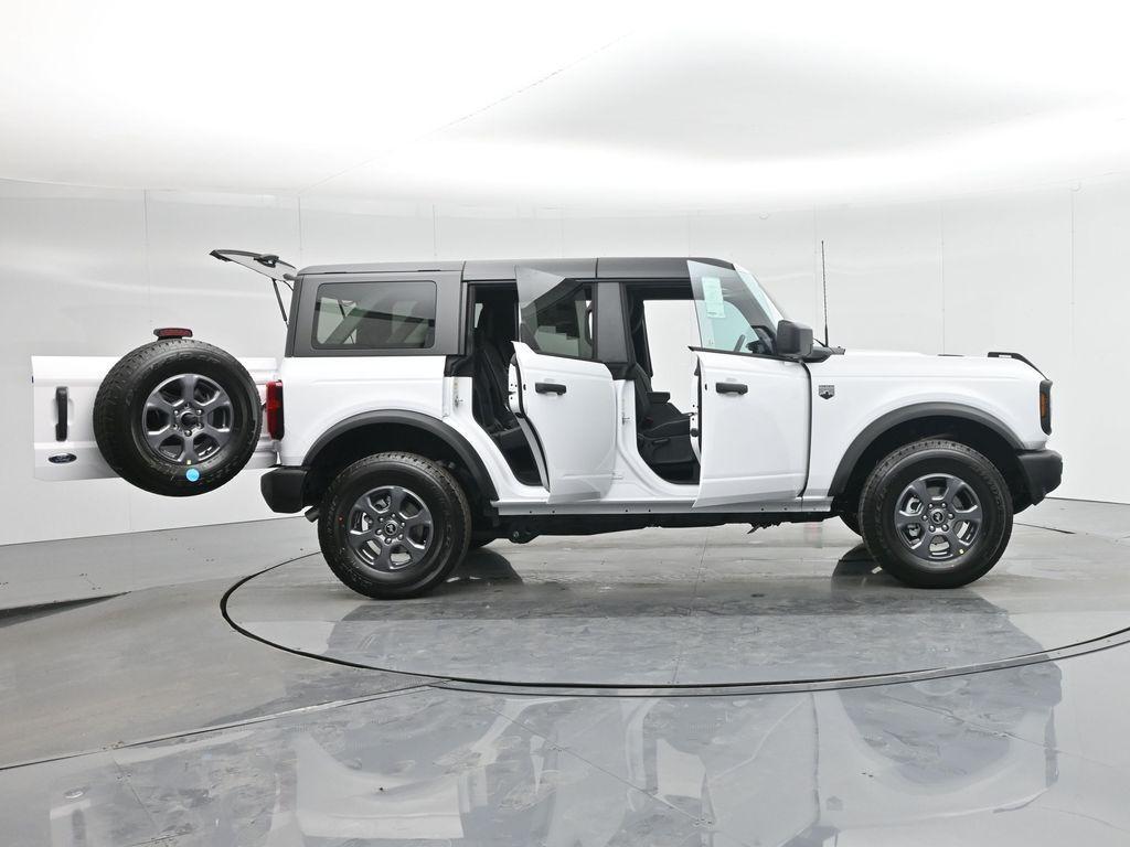 new 2025 Ford Bronco car, priced at $45,305