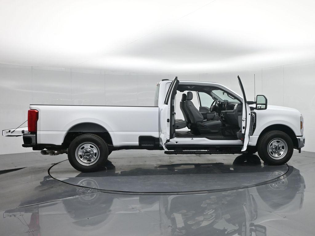 new 2024 Ford F-350 car, priced at $60,300