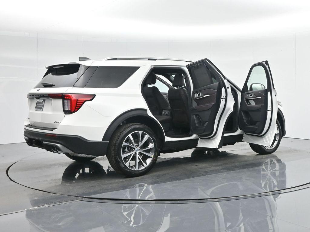 new 2025 Ford Explorer car