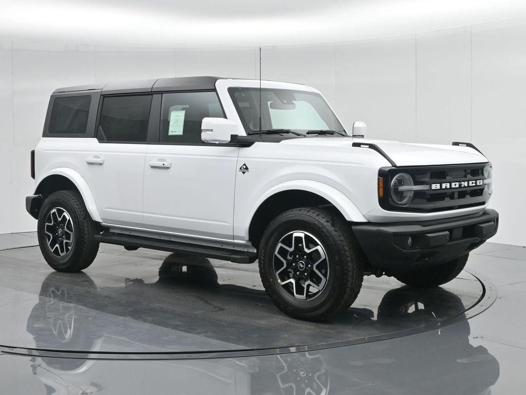 new 2024 Ford Bronco car, priced at $54,915