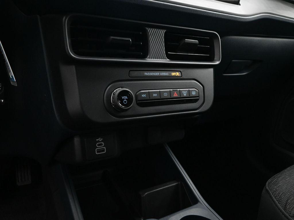 new 2025 Ford Maverick car, priced at $27,916