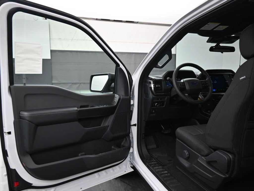 new 2025 Ford F-150 car, priced at $40,970