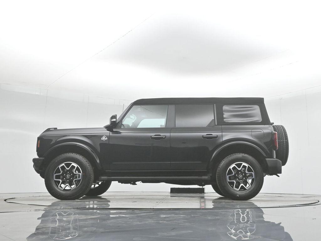 new 2024 Ford Bronco car, priced at $49,718