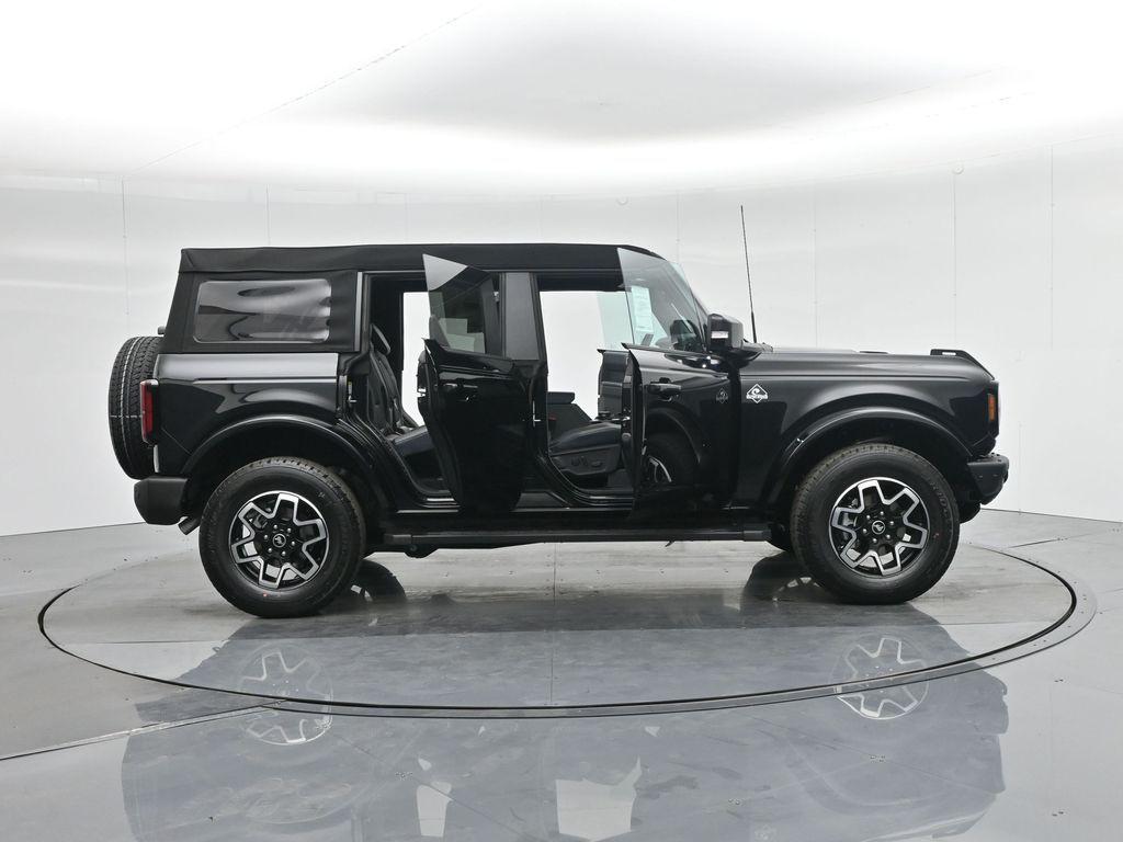 new 2024 Ford Bronco car, priced at $49,718