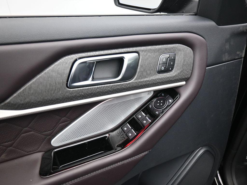 new 2025 Ford Explorer car, priced at $60,300