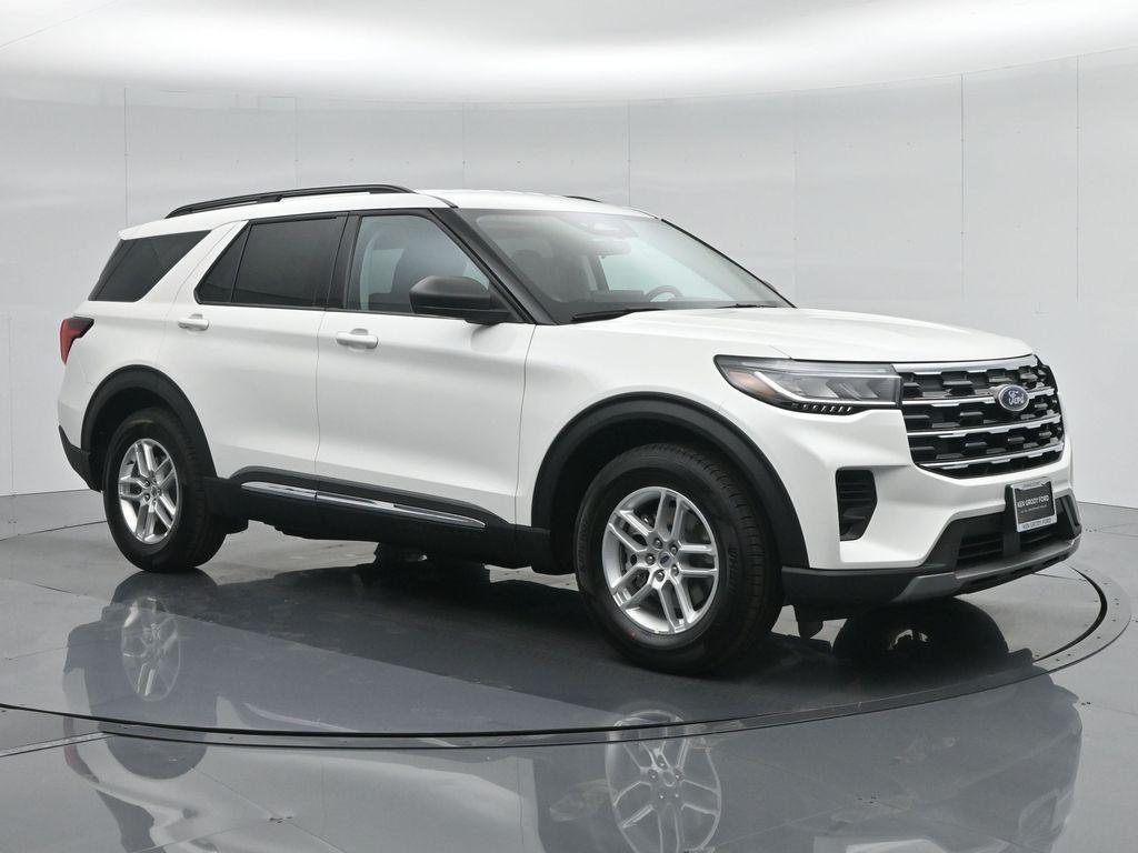 new 2025 Ford Explorer car, priced at $42,245