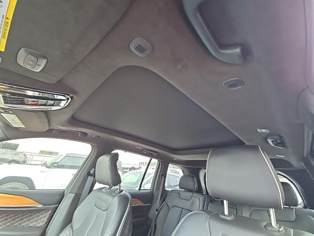 used 2022 Jeep Grand Cherokee car, priced at $43,000