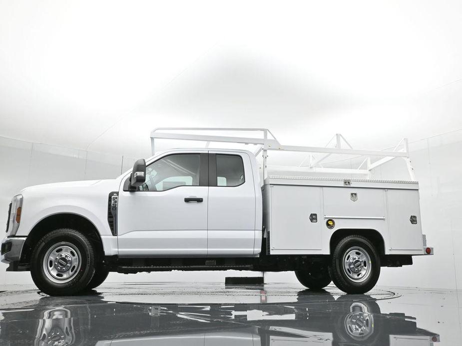 new 2024 Ford F-350 car, priced at $67,609