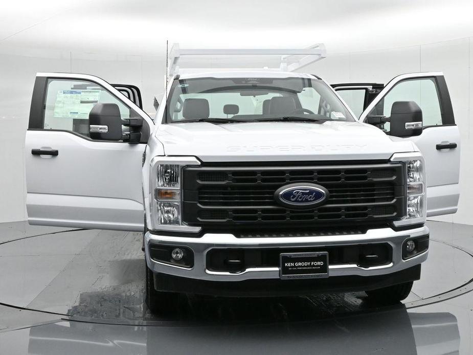 new 2024 Ford F-350 car, priced at $67,609