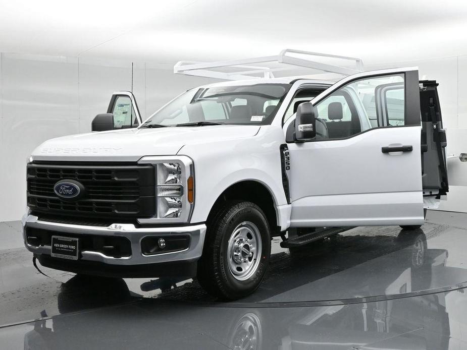 new 2024 Ford F-350 car, priced at $67,609