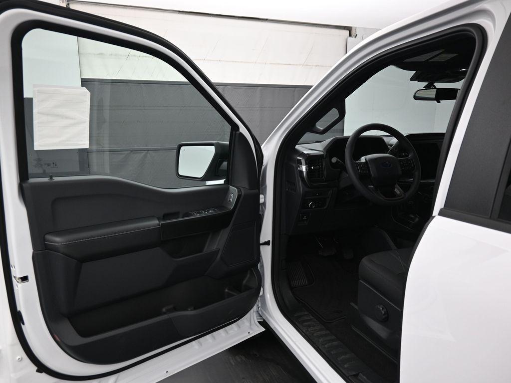 new 2025 Ford F-150 car, priced at $52,430