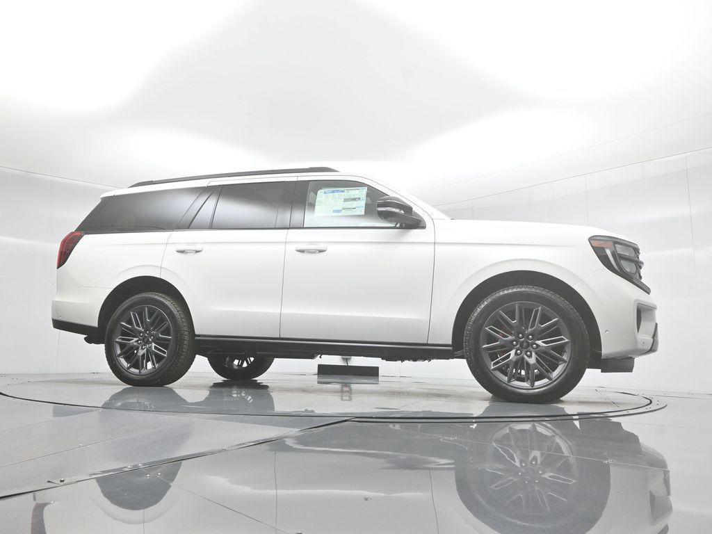 new 2025 Ford Expedition car, priced at $85,540