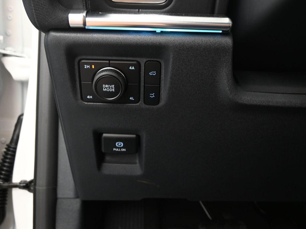 new 2025 Ford Expedition car, priced at $85,540