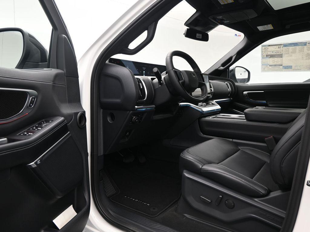 new 2025 Ford Expedition car, priced at $85,540