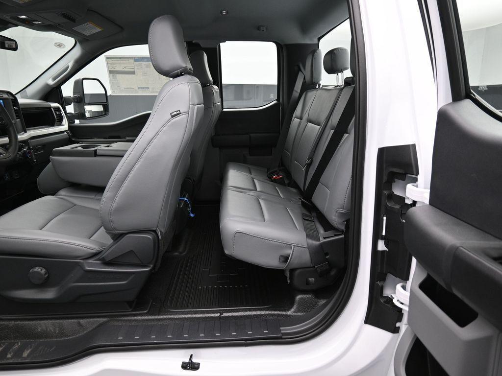 new 2024 Ford F-350 car, priced at $54,358