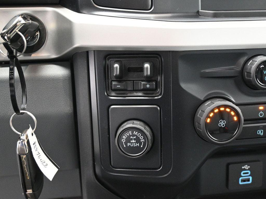 new 2024 Ford F-350 car, priced at $54,358