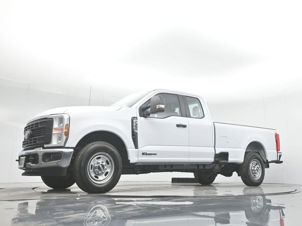 new 2024 Ford F-350 car, priced at $62,400