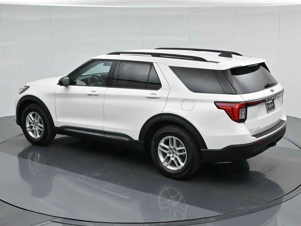 new 2025 Ford Explorer car, priced at $42,245