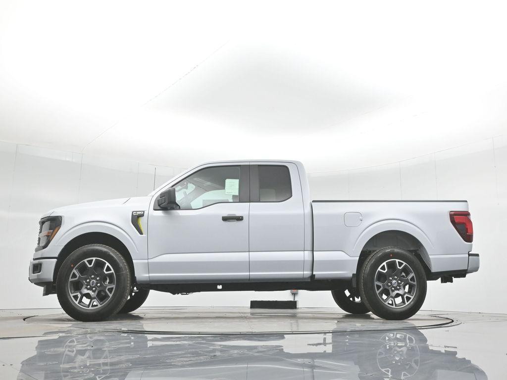 new 2025 Ford F-150 car, priced at $41,051
