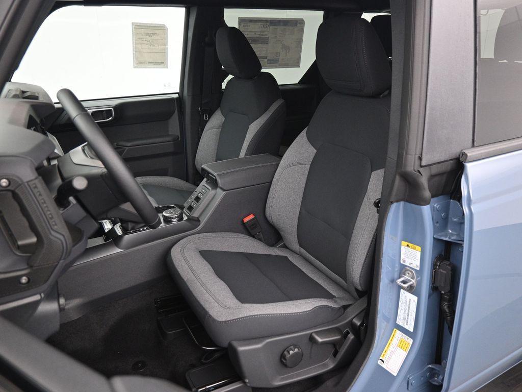 new 2025 Ford Bronco car, priced at $46,800