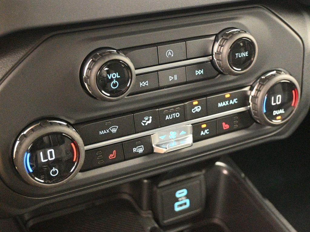 new 2025 Ford Bronco car, priced at $46,800
