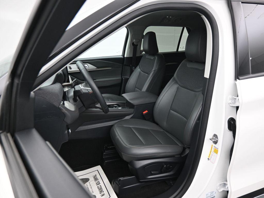 used 2025 Ford Explorer car, priced at $38,000