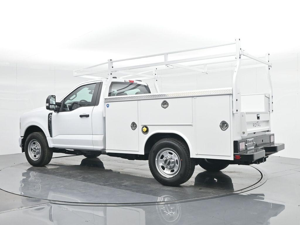 new 2024 Ford F-350 car, priced at $54,924