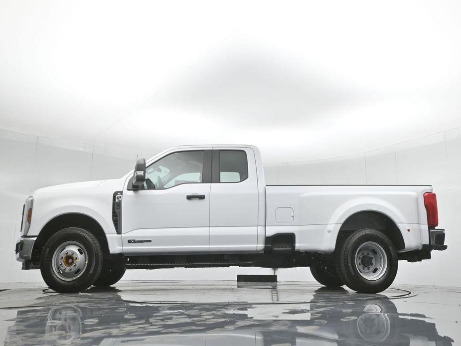 new 2024 Ford F-350 car, priced at $65,260