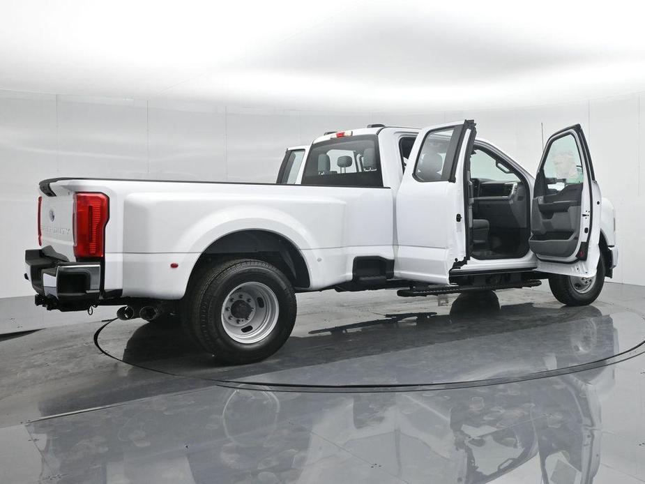 new 2024 Ford F-350 car, priced at $65,260