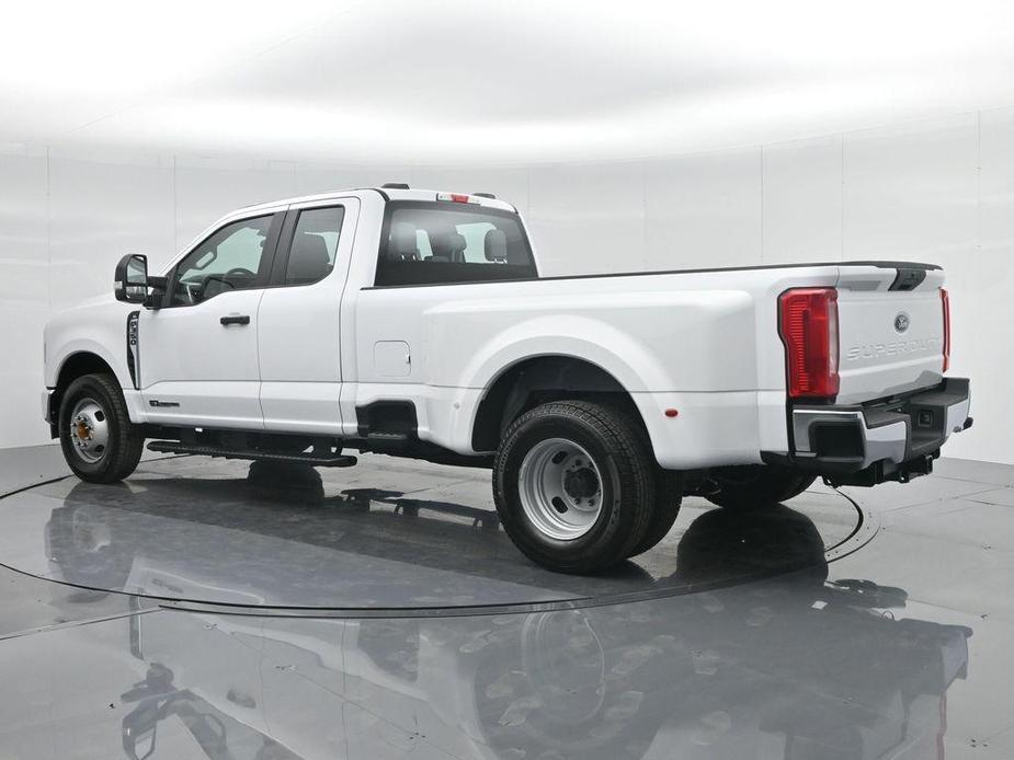 new 2024 Ford F-350 car, priced at $65,260