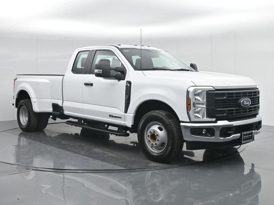 new 2024 Ford F-350 car, priced at $65,260