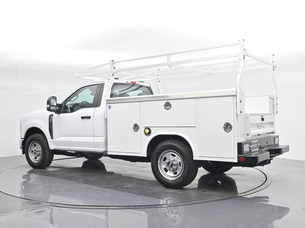 new 2024 Ford F-350 car, priced at $61,614