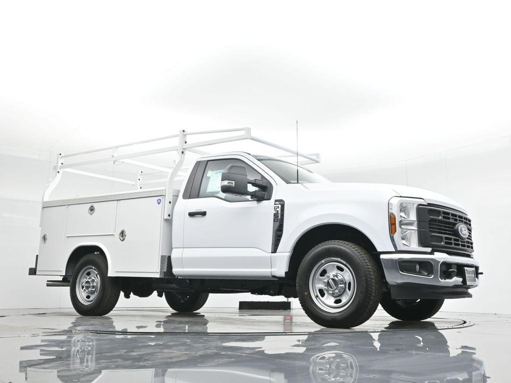 new 2024 Ford F-350 car, priced at $61,614