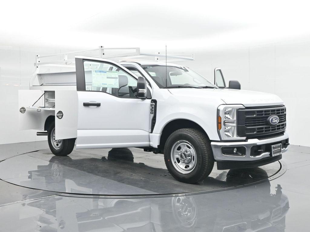 new 2024 Ford F-350 car, priced at $61,614