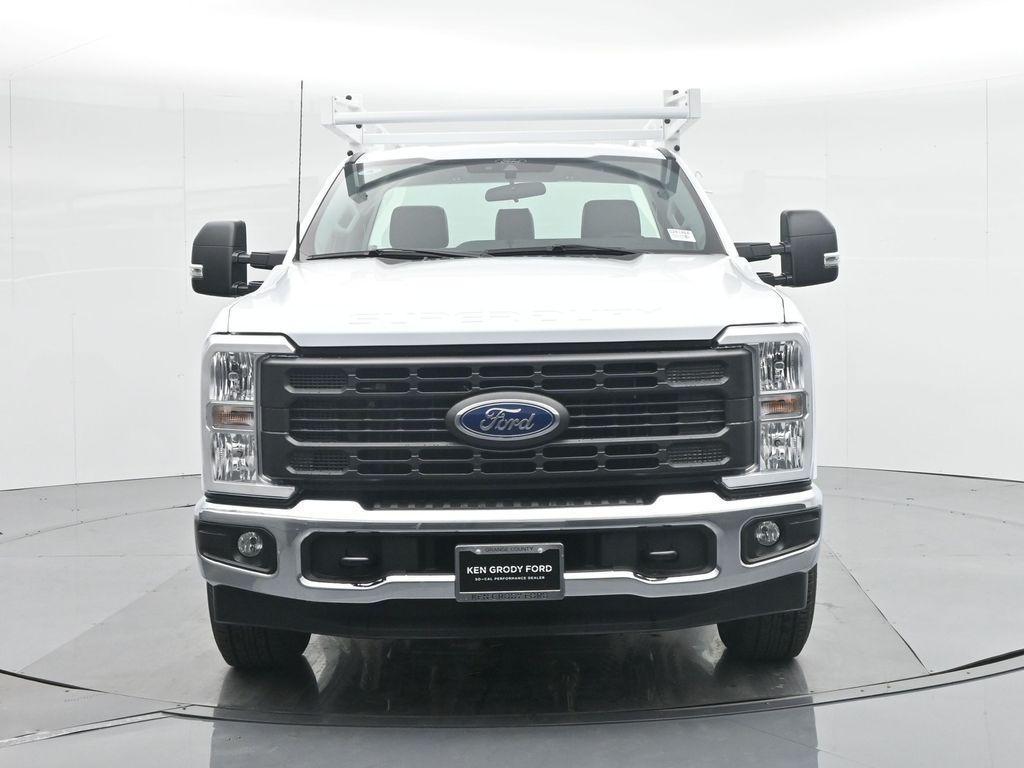 new 2024 Ford F-350 car, priced at $61,614