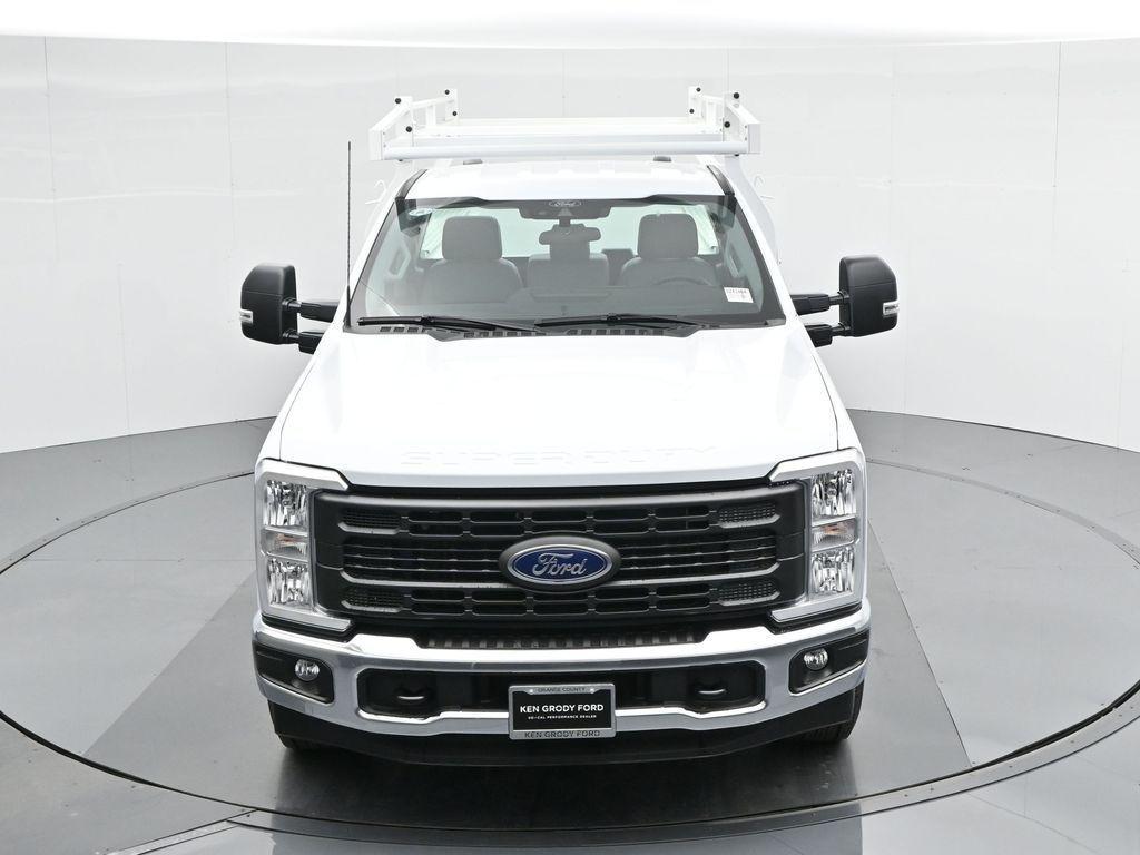 new 2024 Ford F-350 car, priced at $61,614