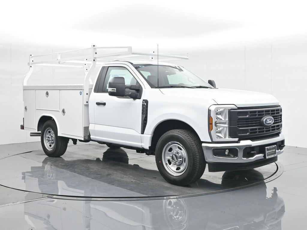 new 2024 Ford F-350 car, priced at $61,614