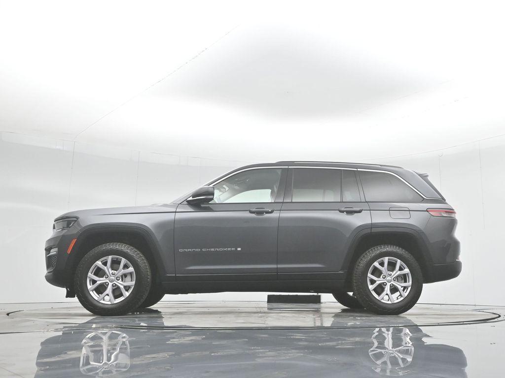 used 2022 Jeep Grand Cherokee car, priced at $24,800