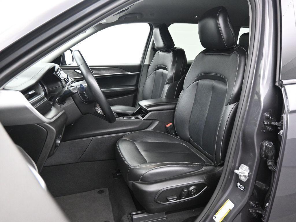 used 2022 Jeep Grand Cherokee car, priced at $24,800