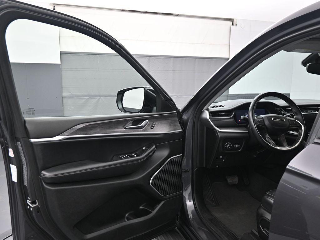 used 2022 Jeep Grand Cherokee car, priced at $24,800
