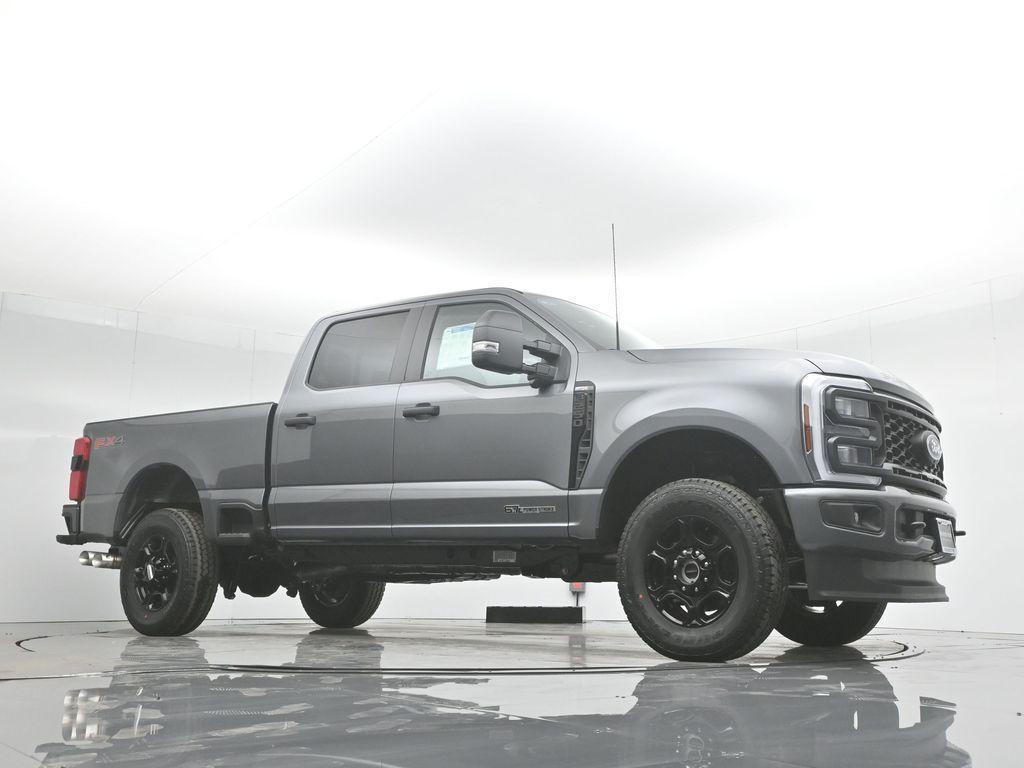 new 2024 Ford F-250 car, priced at $70,690