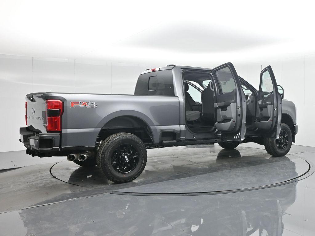 new 2024 Ford F-250 car, priced at $70,690