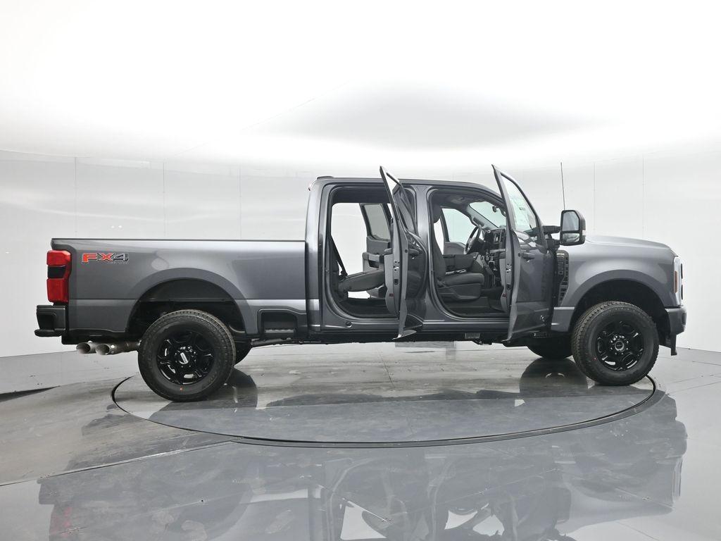 new 2024 Ford F-250 car, priced at $70,690