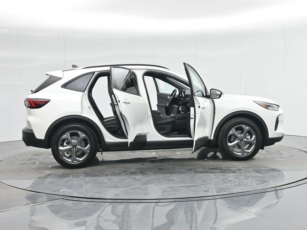 new 2025 Ford Escape car, priced at $31,320