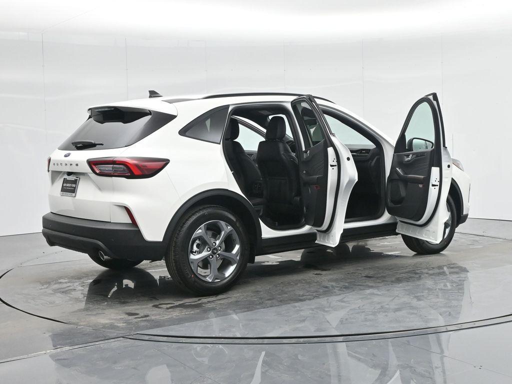 new 2025 Ford Escape car, priced at $31,320
